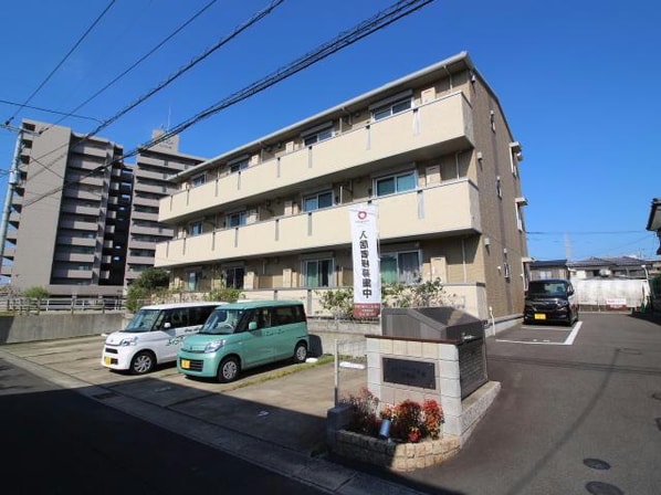 アイスバーグ大橋2番館の物件外観写真